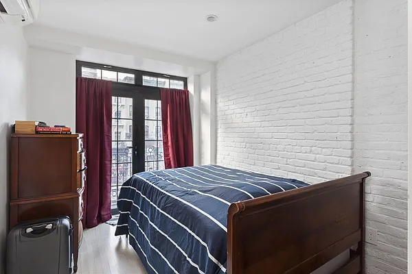 Rented by Voro New York | media 31