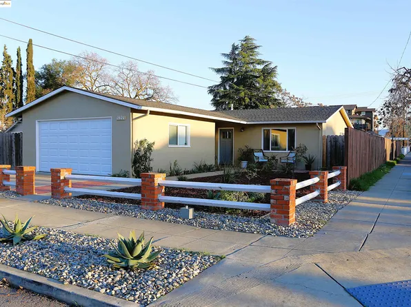 1621 Park St, Livermore, CA 94551