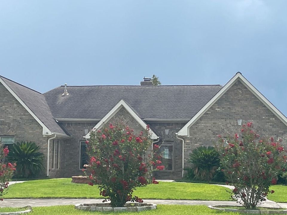 1st image of 111 Cedar Bend Ct