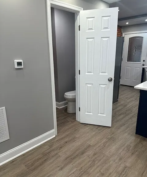 703 N Port St — Photo 5