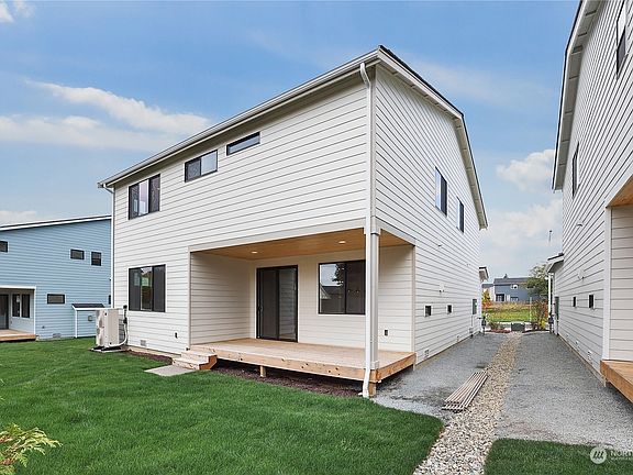 3rd image of 8202 9th Place SE #SV 09