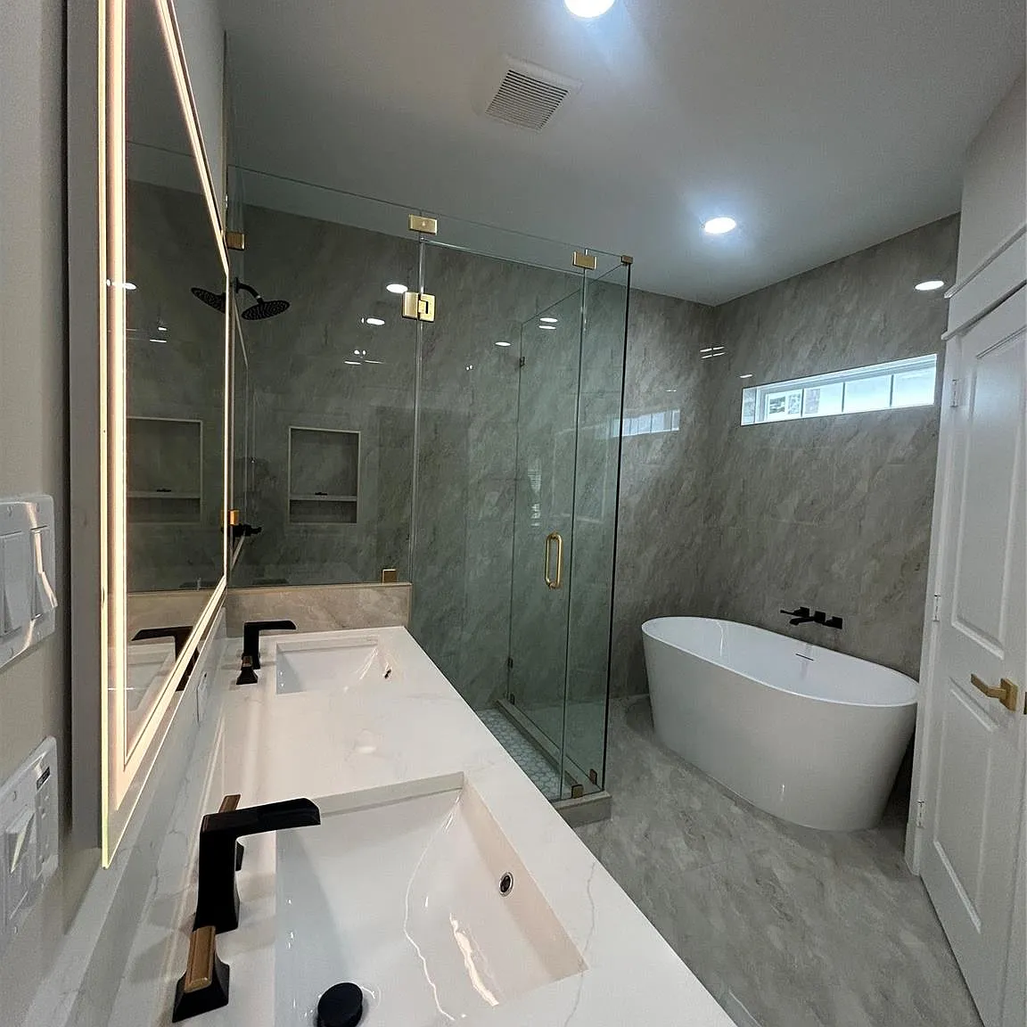 3 bed, 2.5 bath, 1868 sqft, $2,500 — Photo 4