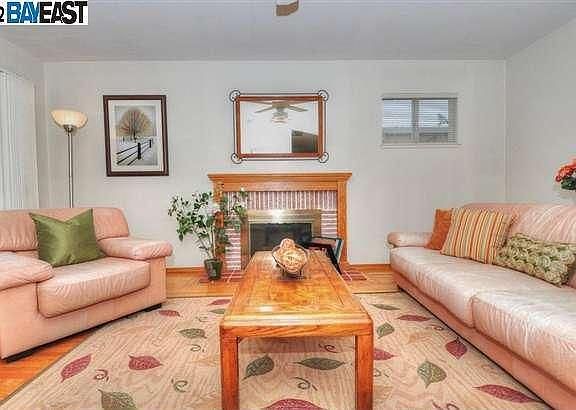 3rd image of 841 Kolln St