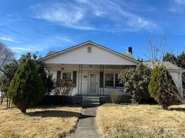 47 Main St, Marion, NC 28752