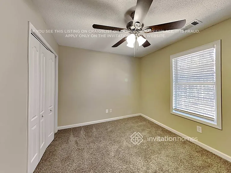 1127 Chateau Ter — Photo 13