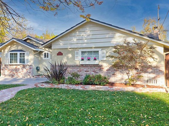 3rd image of 3636 Blossomview Dr