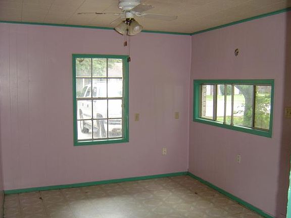 3rd image of 3119 Shiloh Ln