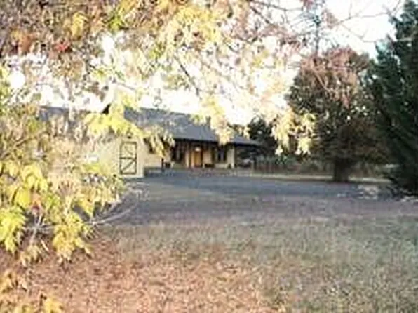 218 Long Branch Rd, Eagle Pt, OR 97524