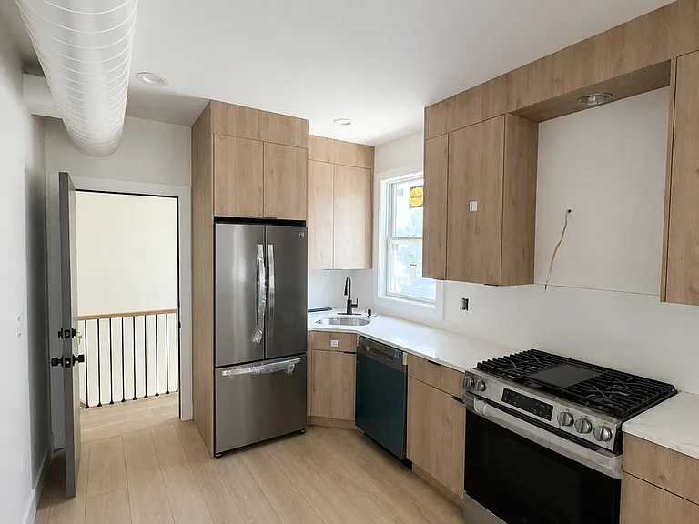 88 Sanford Ave #2 — Photo 7