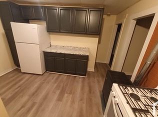 6 Plum St APT 3, Worcester, MA 01604