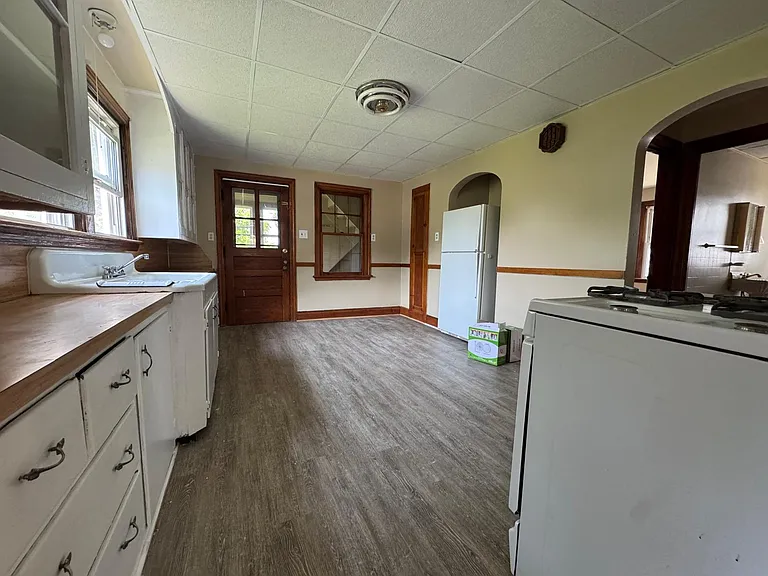 415 N Walnut St #1 — Photo 3