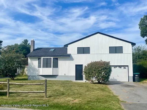 16 Birchwood Drive S, Saugerties, NY 12477