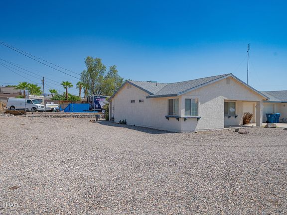 3rd image of 2967 Chemehuevi Blvd