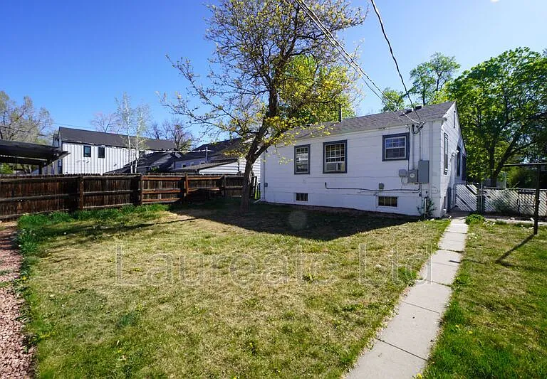 2425 S Humboldt St — Photo 29