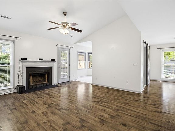 3rd image of 3606 Cardinal Ridge Dr