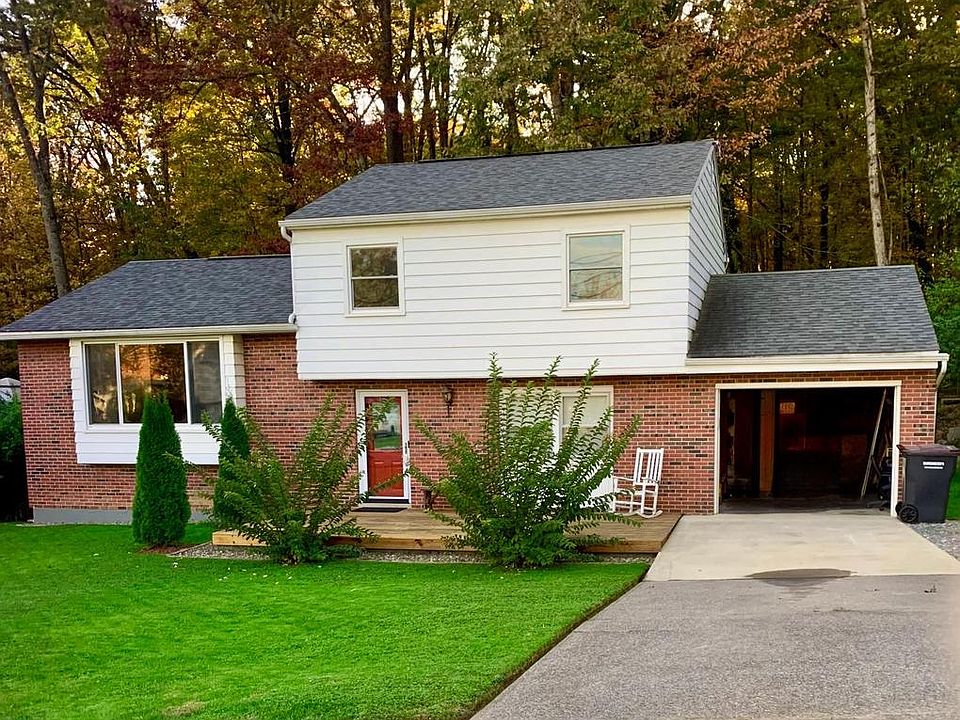 1st image of 2120 N Oak Ln