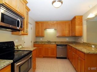 3217 W Bryn Mawr Ave APT 203, Chicago, IL 60659