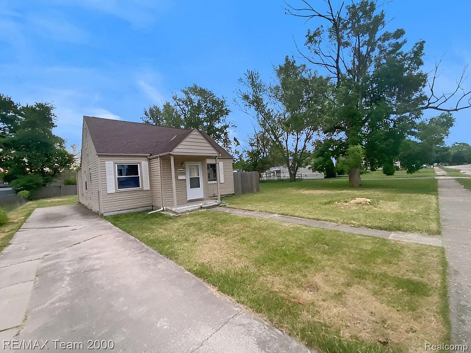 25270 Ford St, photo 6