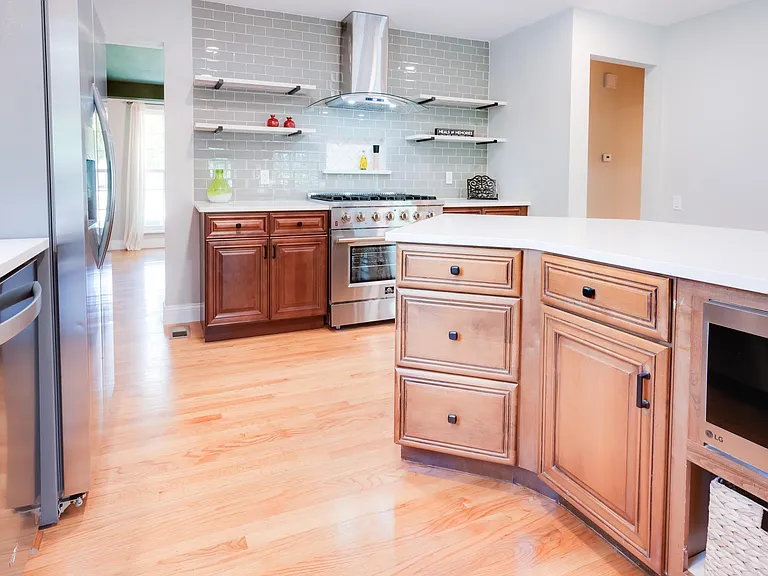 327 Royal Village Dr — Photo 20