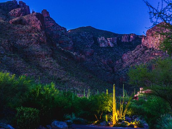3rd image of 7292 N Secret Canyon Dr