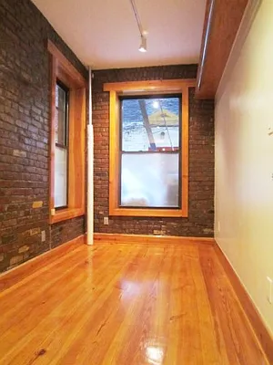 Rented by City Connections Realty | media 16