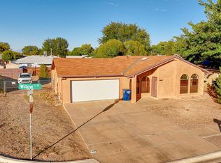1100 Willow Ct SE, Los Lunas, NM 87031