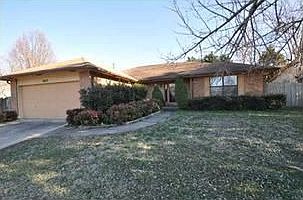 1st image of 2625 E Country Way