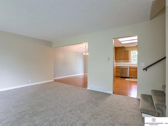 4th image of 5629 N 116th Cir