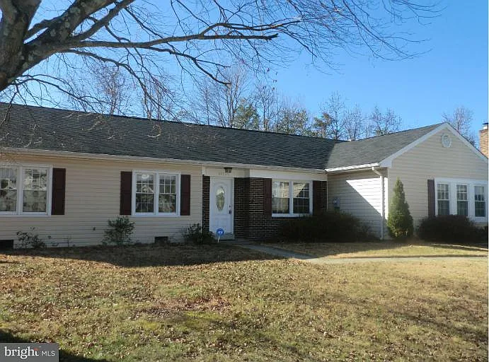 10504 Beechwood Dr photo 1