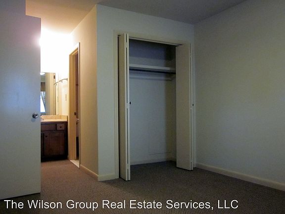 5th image of 907 18th Ave S APT 106