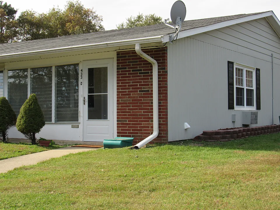 433D Picardy Ct