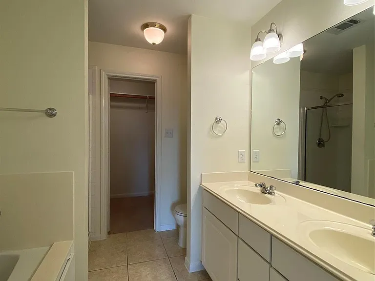 11905 Algonquin Dr #4 — Photo 16