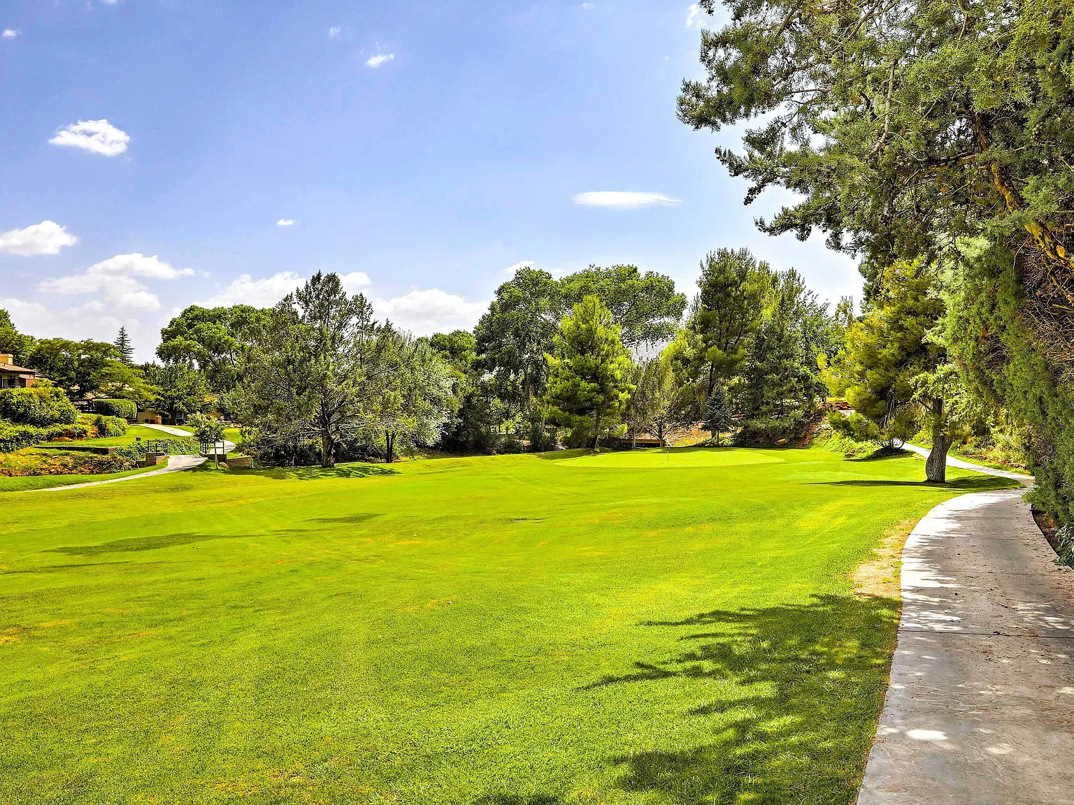 2 bed, 2.5 bath, 1280 sqft, $2,495 — Photo 3
