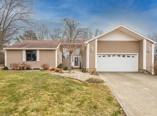 2800 N Blue Slopes Dr, Bloomington, IN 47408