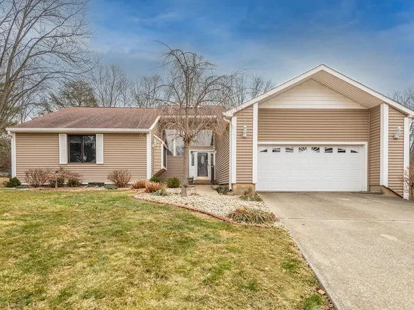 2800 N Blue Slopes Dr, Bloomington, IN 47408