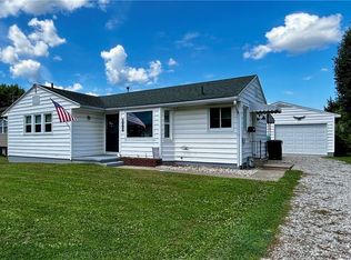 811 Leonard Ave, Belpre, OH 45714