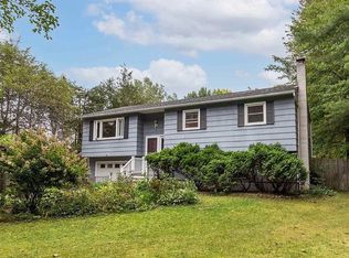 83 Turquoise Dr, Colchester, VT 05446