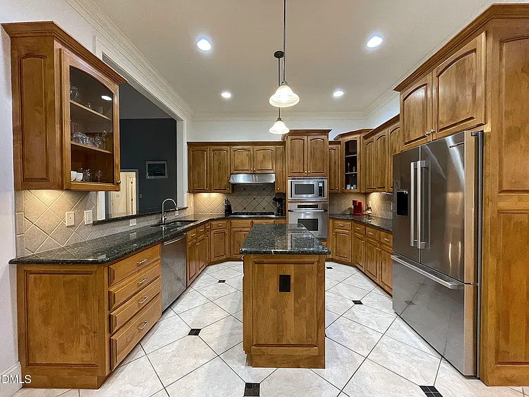 2112 Brassfield Rd — Photo 8