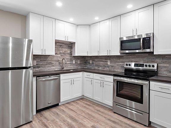 Kitchen with all new appliances. Just bring yourself.