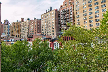 Rented by New York Residence