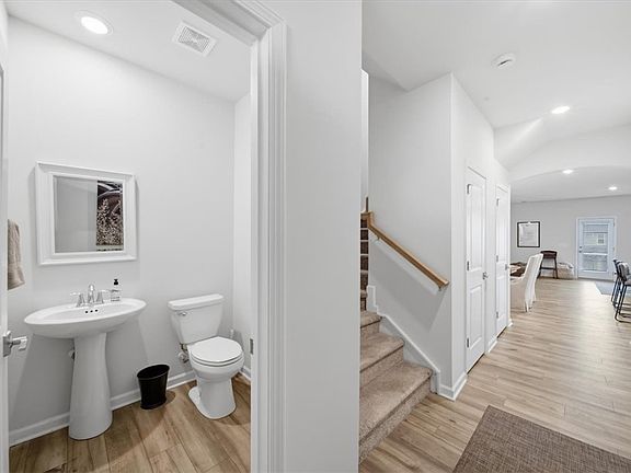 3rd image of 455 Bee Cove Way