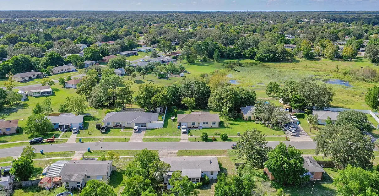 Edgehill Ave, Spring Hill — Photo 2