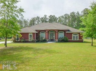 184 Cox Rd, Kingsland, GA 31548