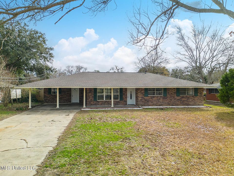 1st image of 332 Lynwood Cir