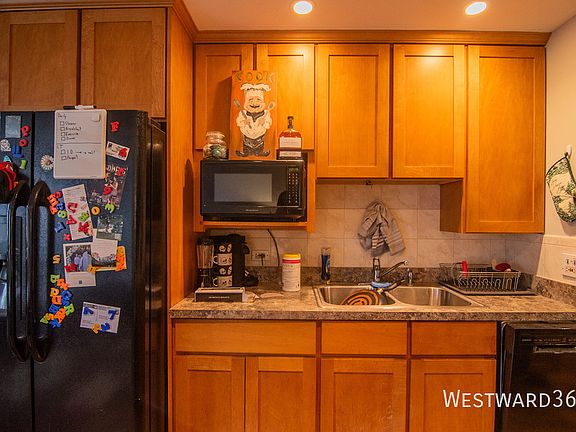 3rd image of 607 W Wrightwood Ave APT 402