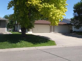 2741 26th Street Cir S, Moorhead, MN 56560