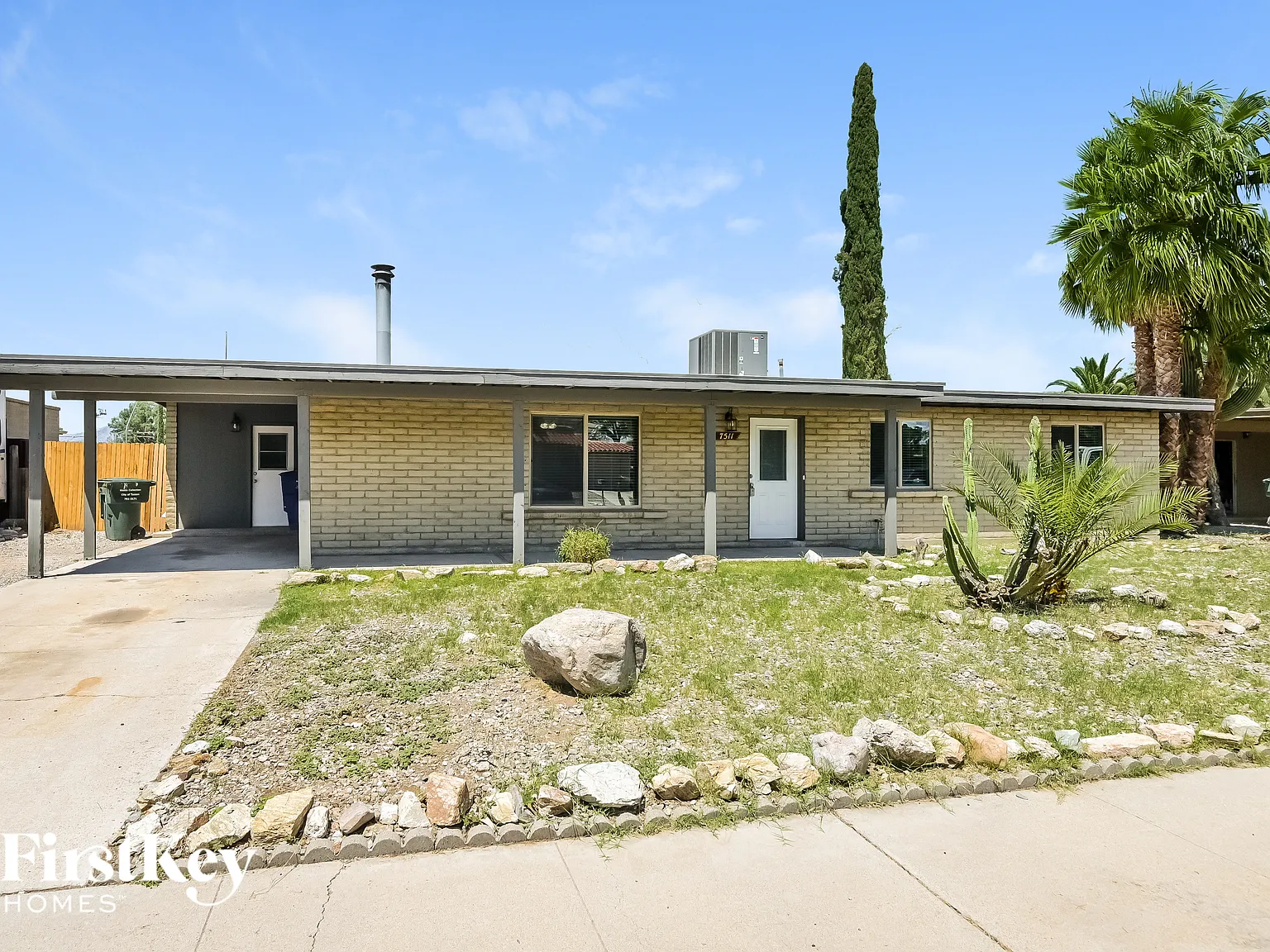 4 bed, 2.0 bath, 1472 sqft, $2,095 — Photo 1