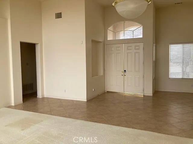 13428 Canyon Crest Rd — Photo 2