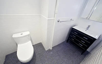 Rented by Icon Realty Management