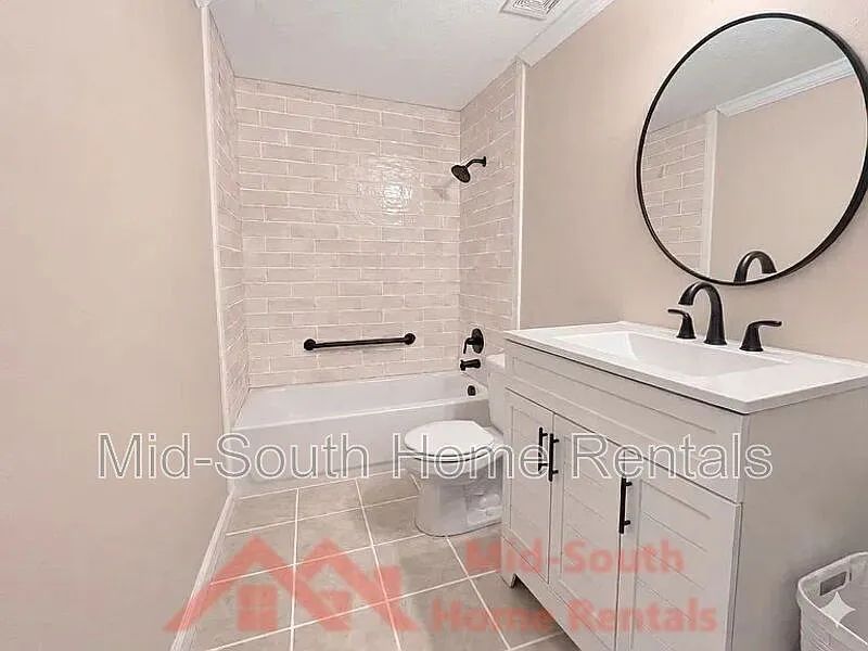 3 bed, 2.0 bath, 1298 sqft, $1,295 — Photo 4